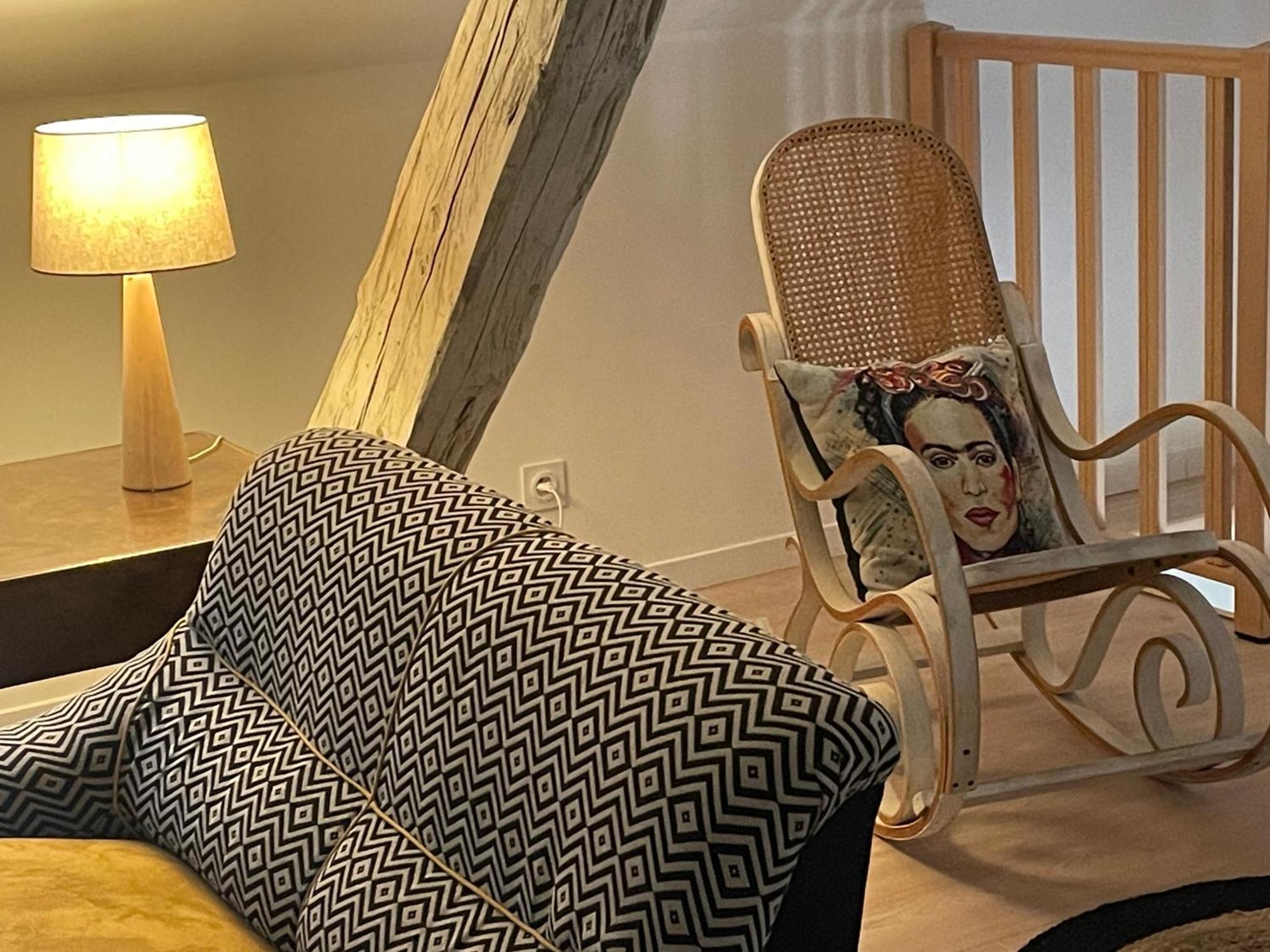La Grange De Sophie Lägenhet Berstett Exteriör bild